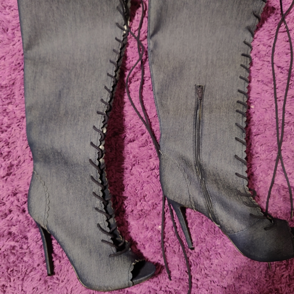 ShoeDazzle peep toe heels size 11 never worn